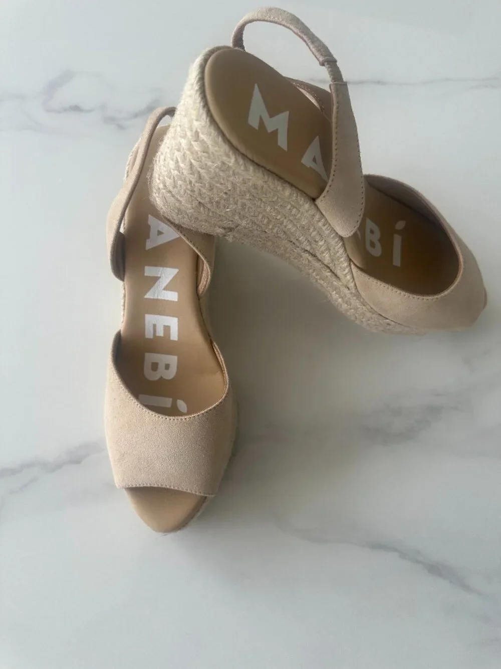 NEW MANEBi Champagne Beige Suede Espadrille Wedges - EU 39 / US 8.5 - 9